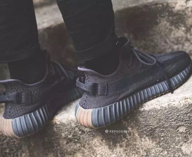 adidas Yeezy Boost 350 V2 Cinder Trainers FY2903 - product image from the listing.