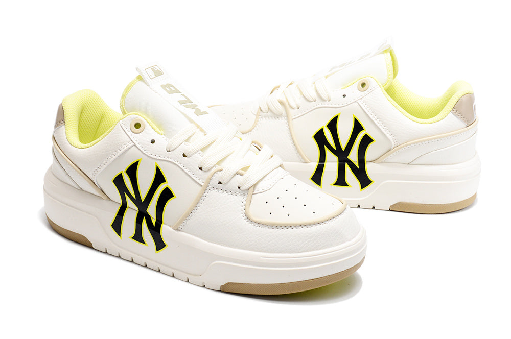 MLB New York Yankees White Platform Trainers - product image from the listing.
