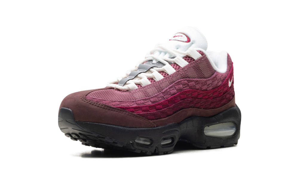 "KITH - El Dorado" Air Max 95 GS IM6039 200 - product image from the listing.