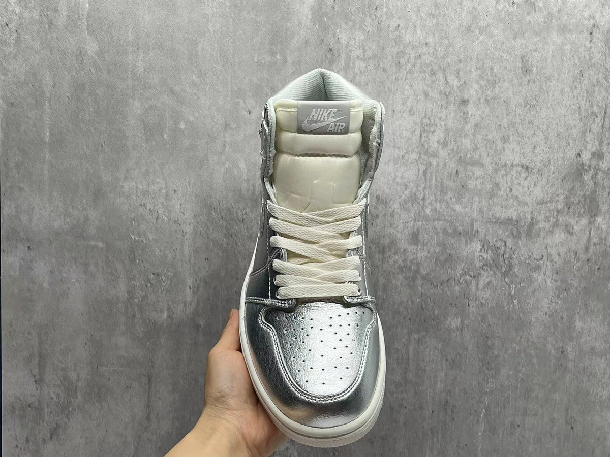 Air Jordan 1 Retro High OG in Metallic Silver - product image from the listing.