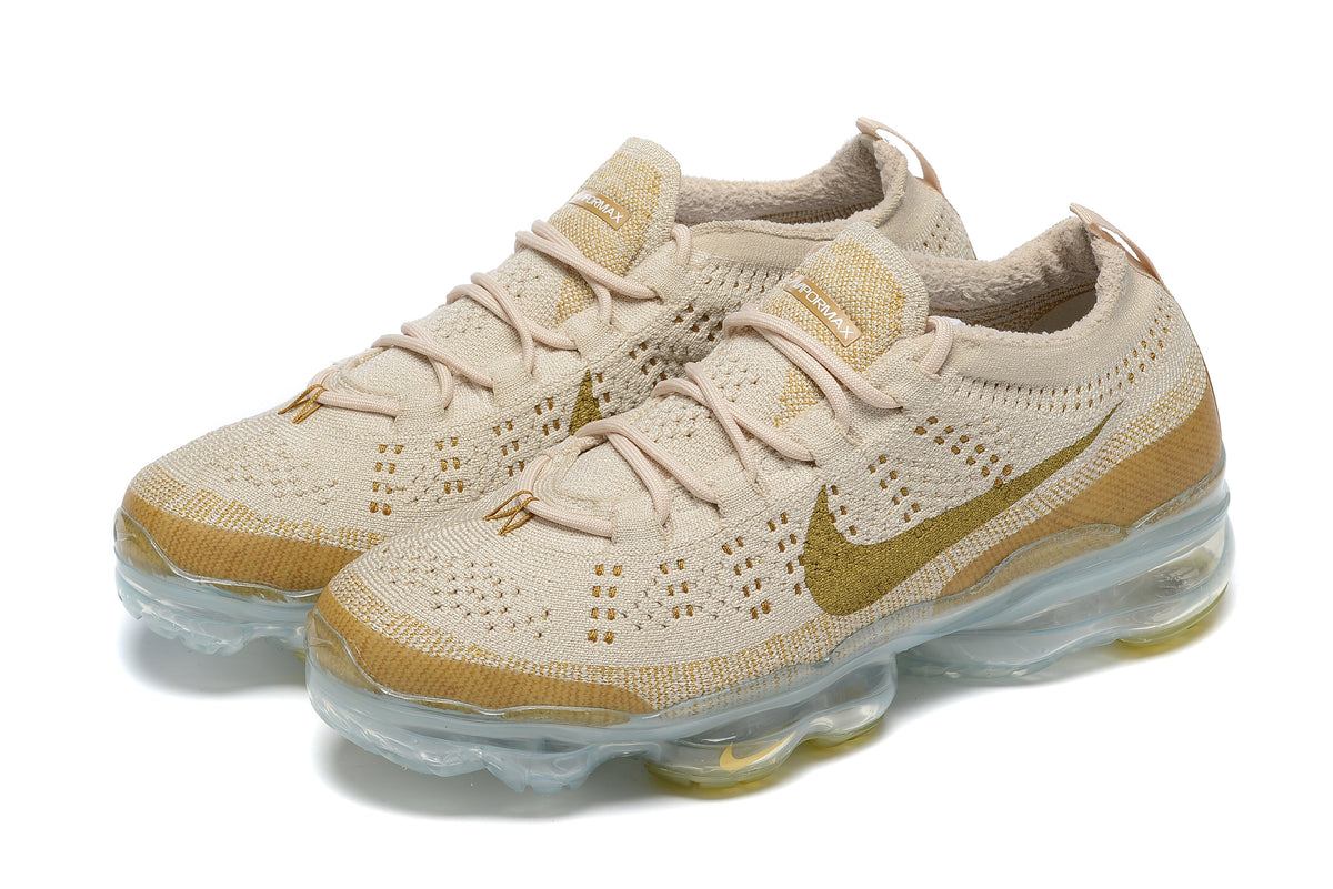 Nike Air VaporMax 2023 Flyknit Sanddrift Bronze Trainers DV1678-100 - product image from the listing.
