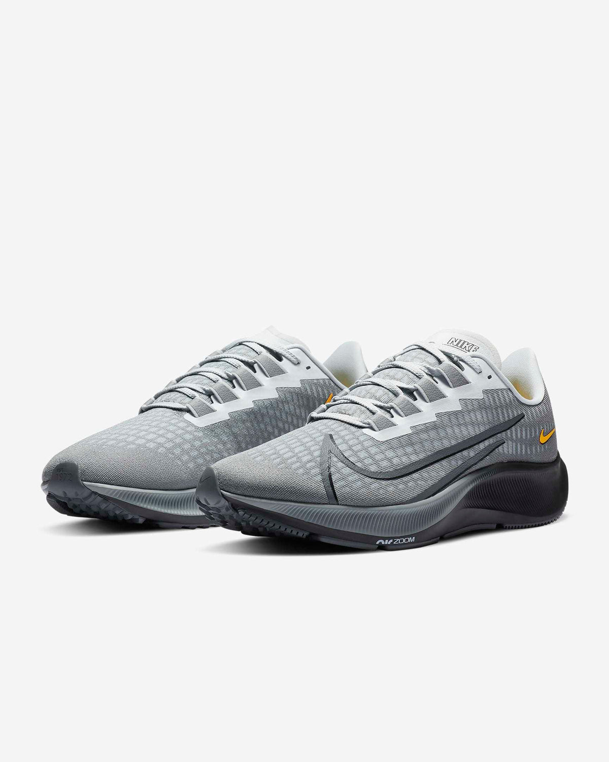 Nike Air Zoom Pegasus 37 Shoes for Running DA4662-001 - product image from the listing.
