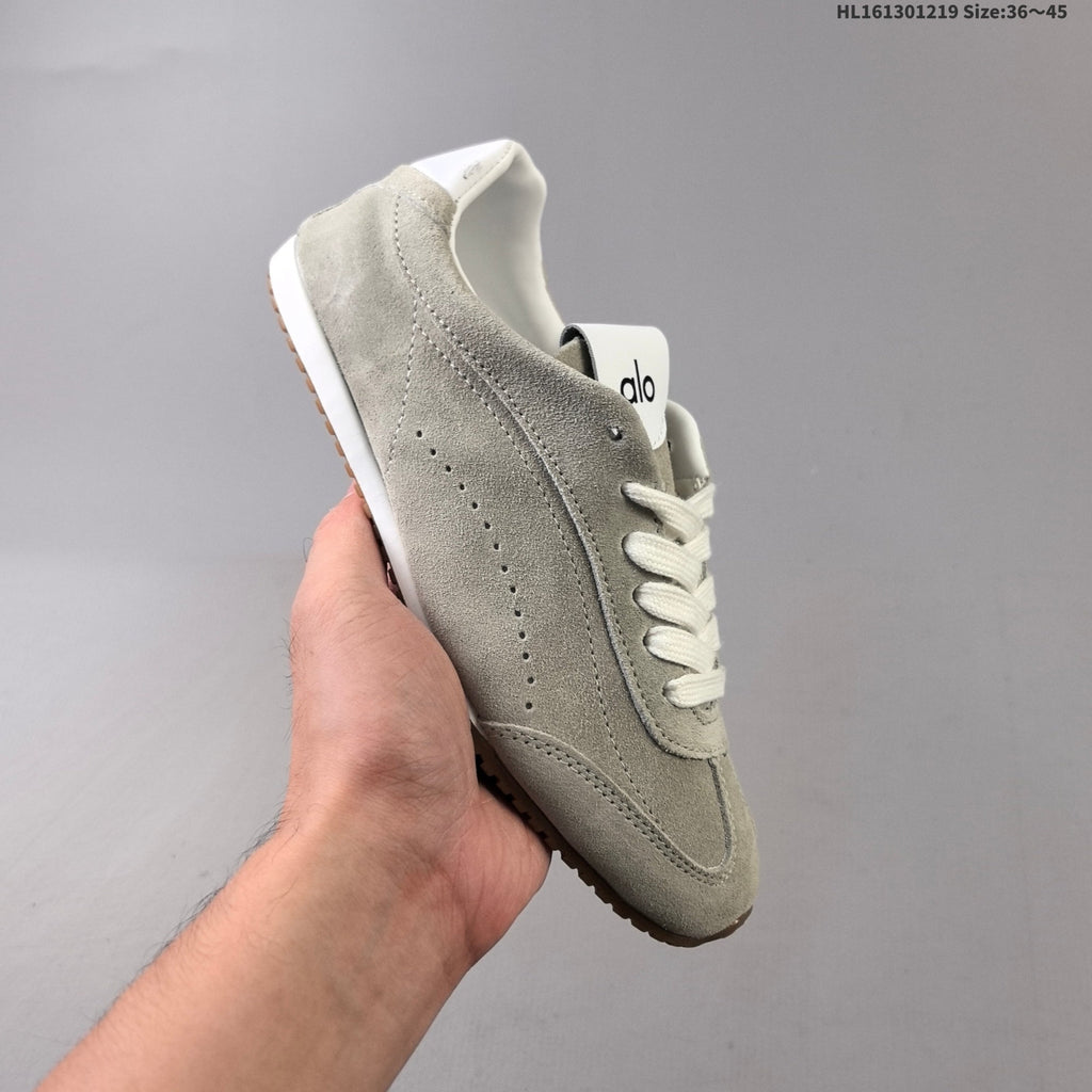 Gray Alo Yoga Sunset Sneaker Low-Top - product image from the listing.
