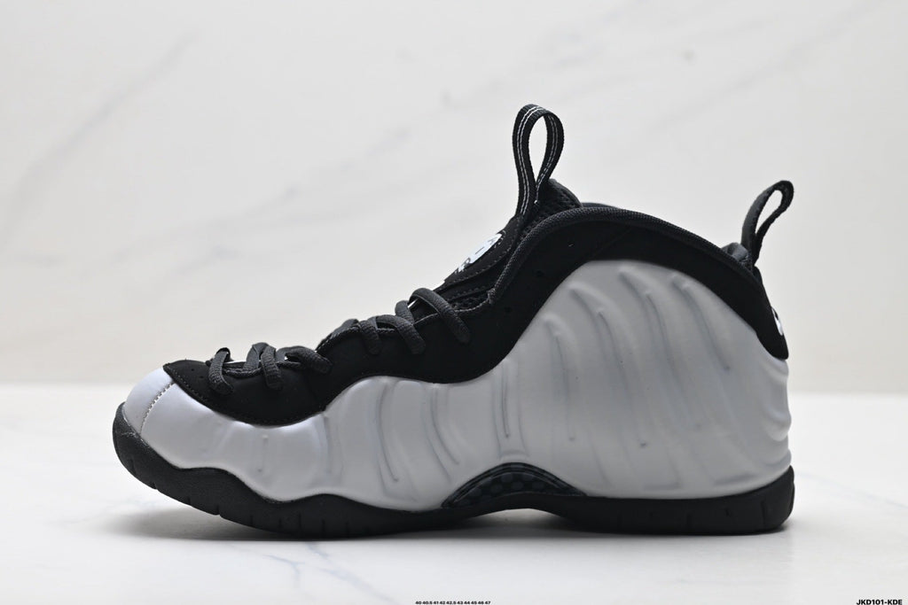 Nike Air Foamposite One Penny Hardaway Black White Trainers - product image from the listing.