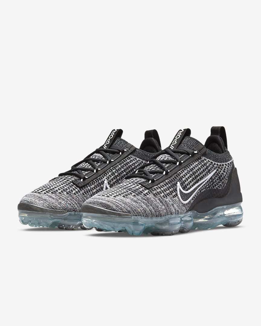 Nike Air VaporMax 2021 FK Trainers DH4088-003 - product image from the listing.