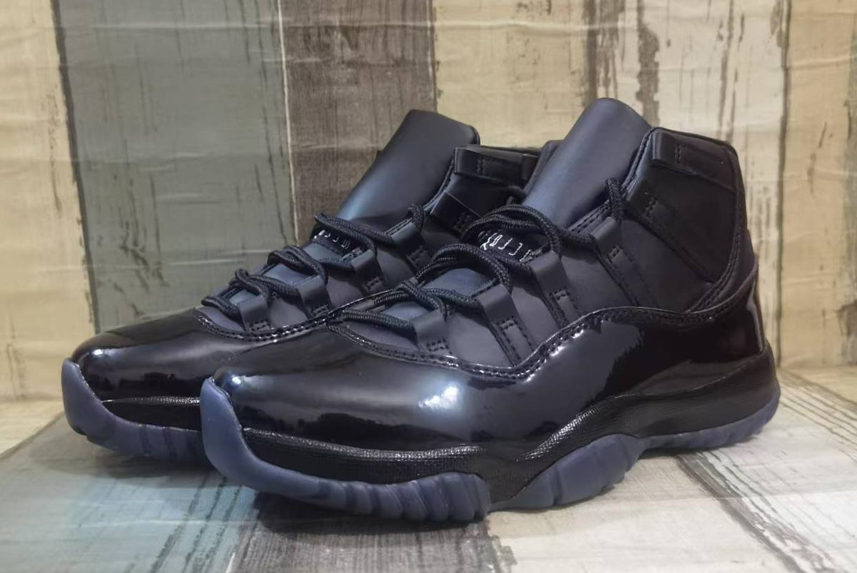 "Black" Air Jordan 11 Retro - product image from the listing.