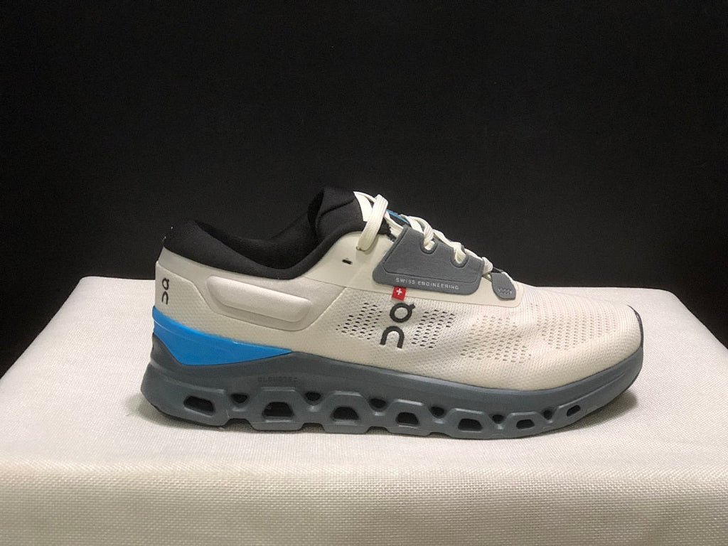 Cream and Gray On Cloudstratus 3 Running Shoes - product image from the listing.