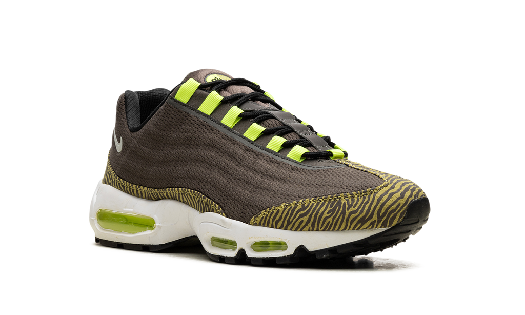 "Newsprint" Air Max 95 Premium 599425 001 - product image from the listing.