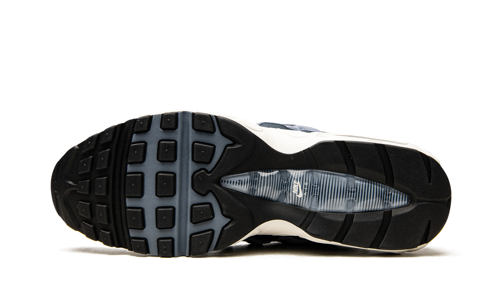 "Midnight Navy" Air Max 95 DC9412 400 - product image from the listing.