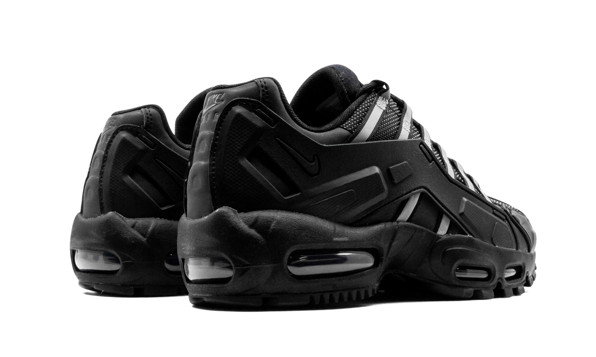 "Black / Reflective" Air Max 95 NDSTRKT CZ3591 001 - product image from the listing.