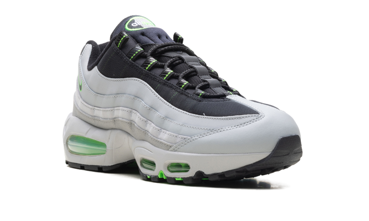 "Racing Pack - Green Strike" Air Max 95 IH1228 002 - product image from the listing.