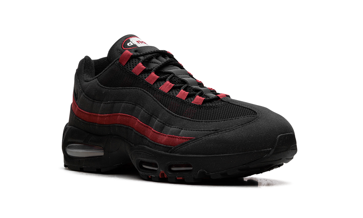 "Black / Team Crimson" Nike Air Max 95 HM4740 008 - product image from the listing.