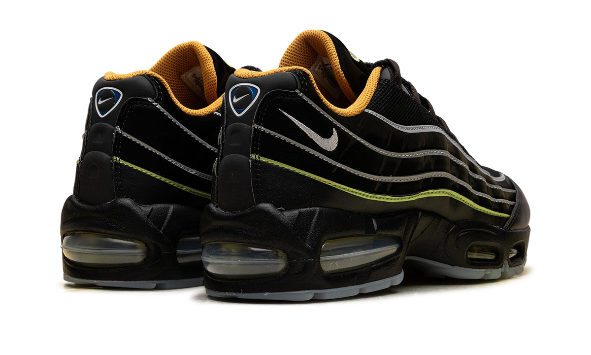 "Big Bubble Korea" Air Max 95 IR5901 010 - product image from the listing.