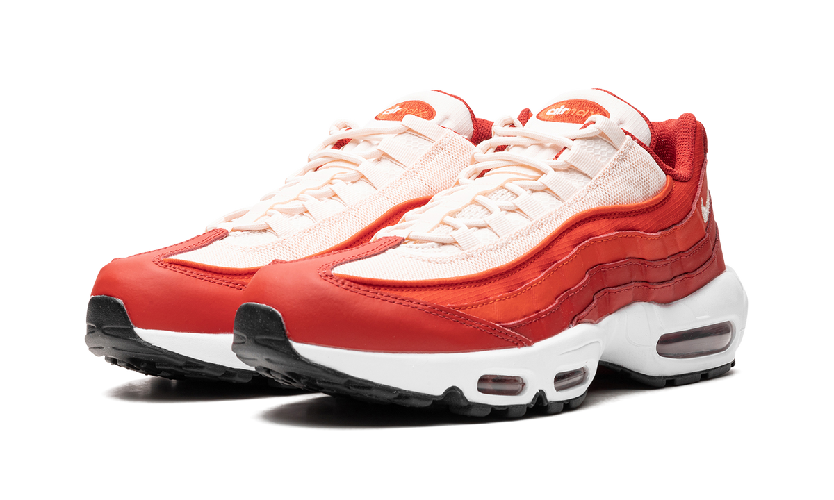 "Mystic Red" Nike Air Max 95 FN6866 642 - product image from the listing.