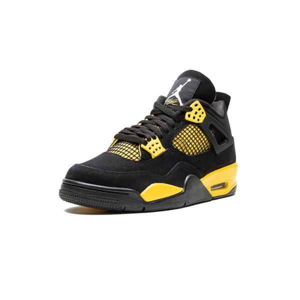 "Thunder 2023" AIR JORDAN 4 RETRO - product image from the listing.