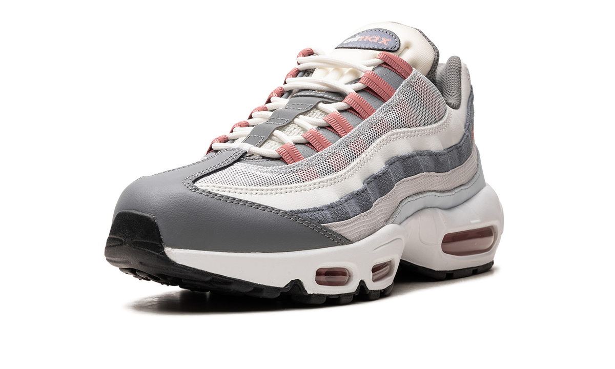 "Vast Grey Red Stardust" Air Max 95 DM0011 008 - product image from the listing.