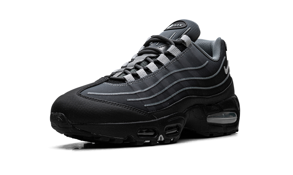 "Big Bubble - Tech Black" Air Max 95 IH7853 001 - product image from the listing.