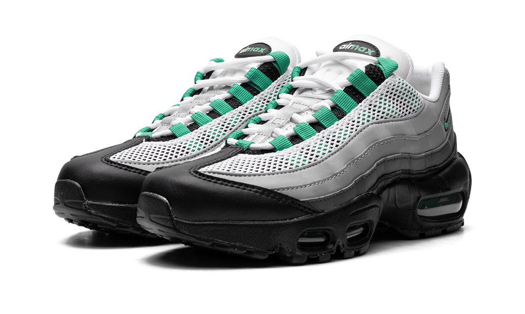 Women's AIR MAX 95 NEXT NATURE "Stadium Green" DH8015 002 - product image from the listing.