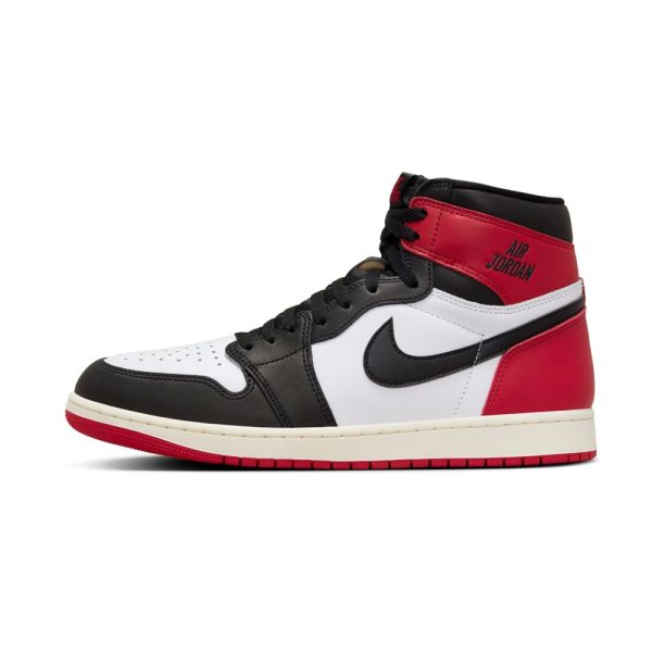 "Black Toe Reimagined" Air Jordan 1 Retro High OG DZ5485-106 - product image from the listing.