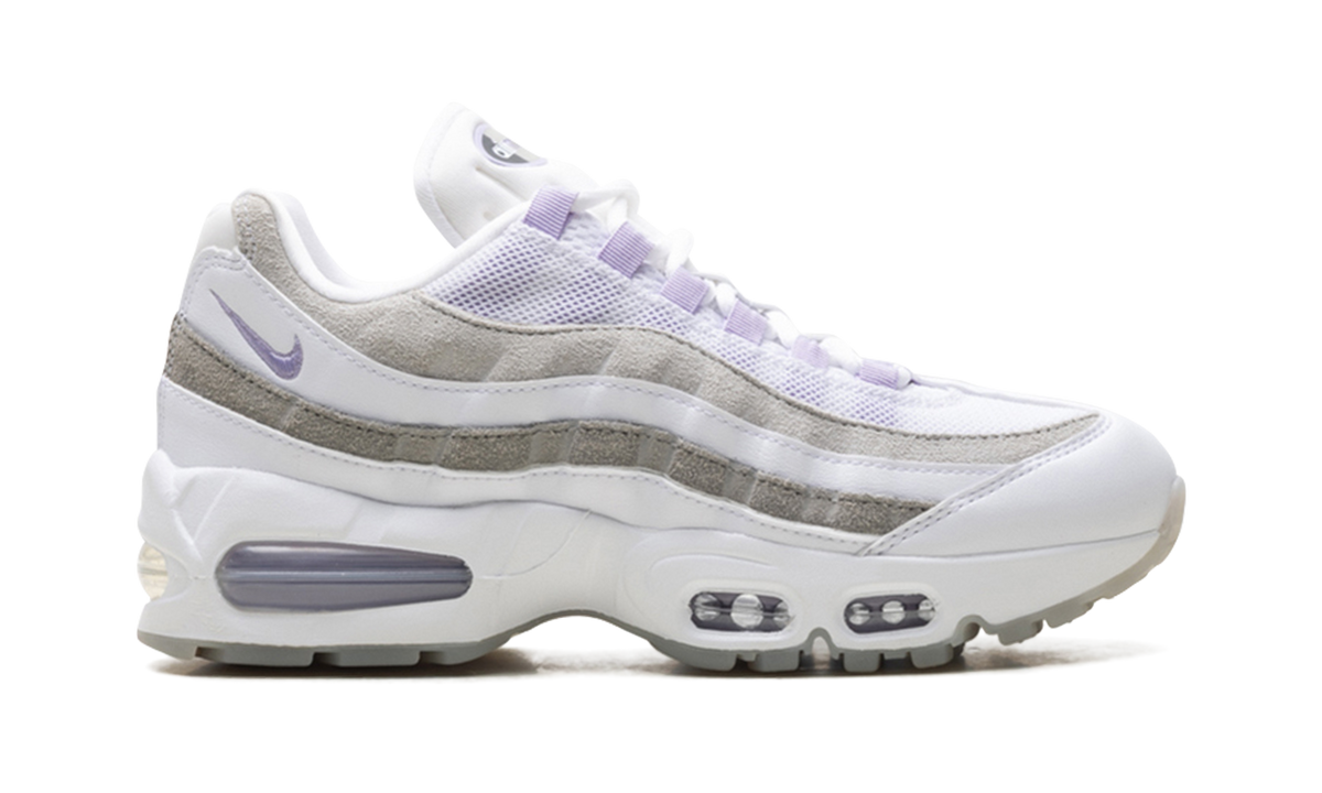 Women's Air Max 95 OG "Big Bubble Hydrangeas" IB6396 100 - product image from the listing.