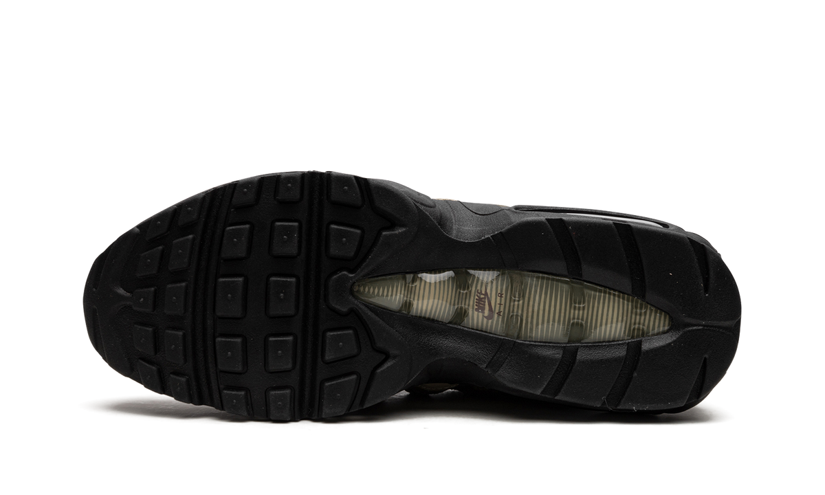 "Black Earth" Air Max 95 FD0652 001 - product image from the listing.