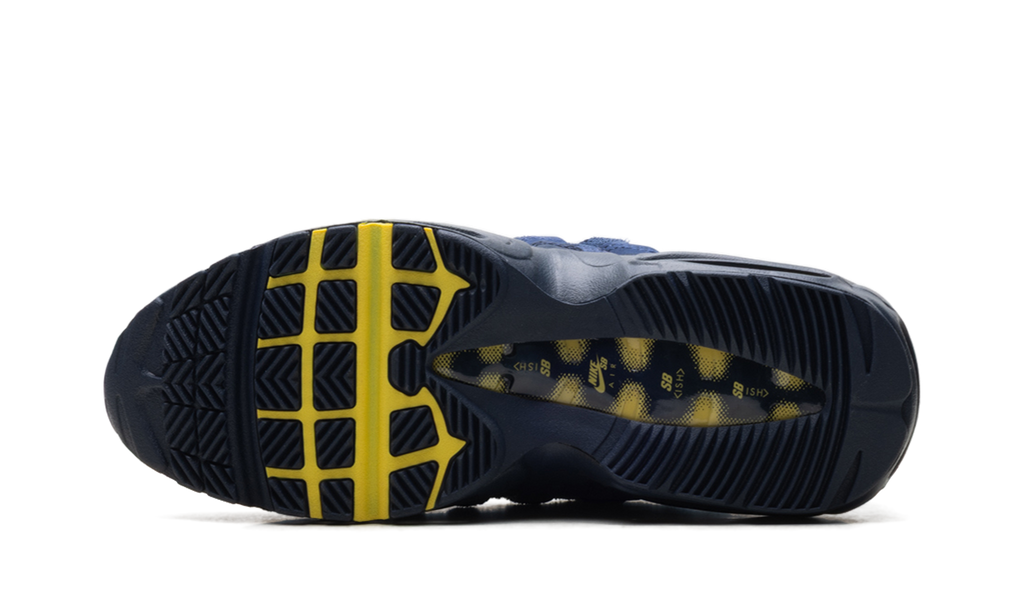 "Eric Koston" SB Air Max 95 HQ8492 400 - product image from the listing.