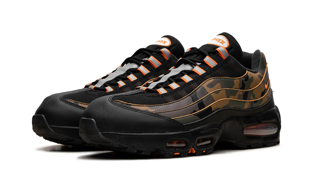 "Camo" Air Max 95 HQ1973 001 - product image from the listing.