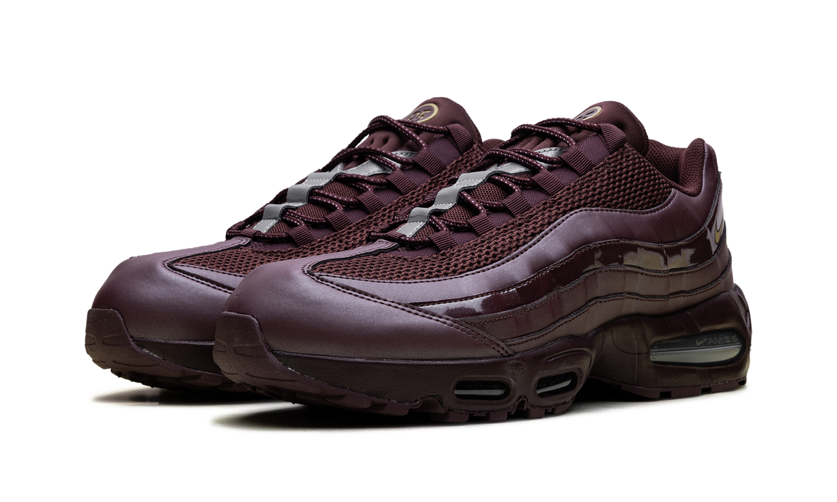 "Big Bubble Total 90 Burgundy Crush" Air Max 95 SE IB6830 601 - product image from the listing.