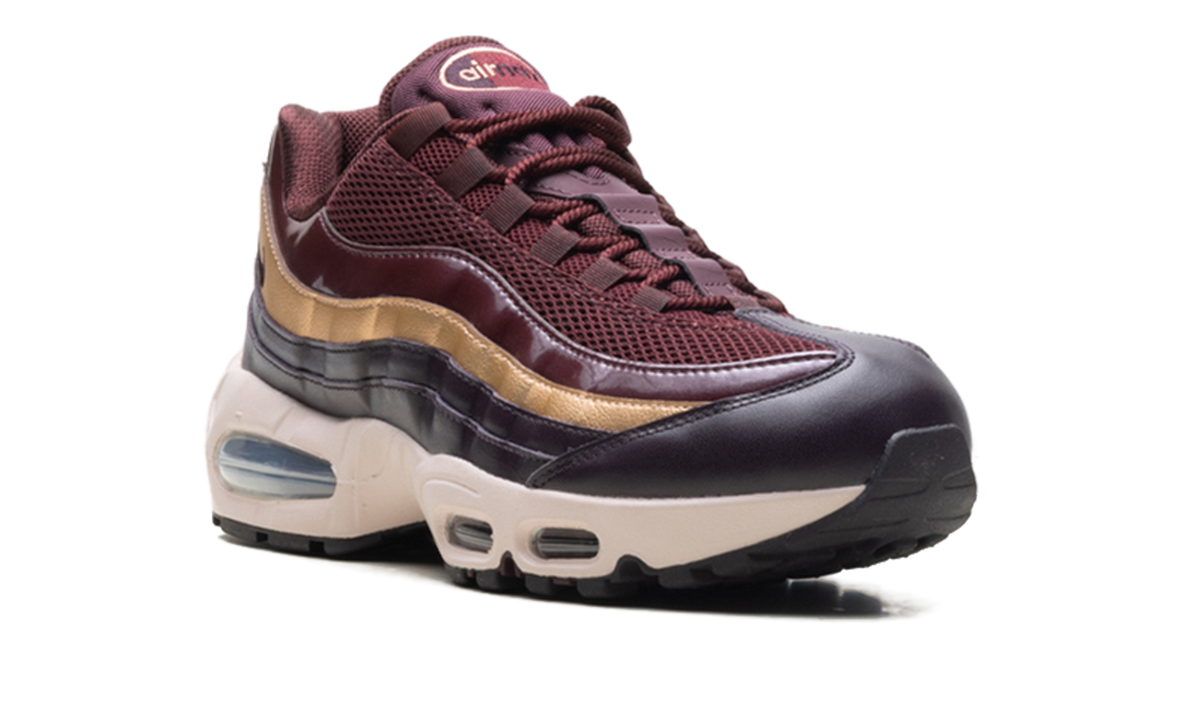 Women's Air Max 95 SE "Big Bubble Burgundy Crush" IB6398 600 - product image from the listing.