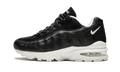 "Black/Summit White" Air Max 95 (GS) 922173 002 - product image from the listing.