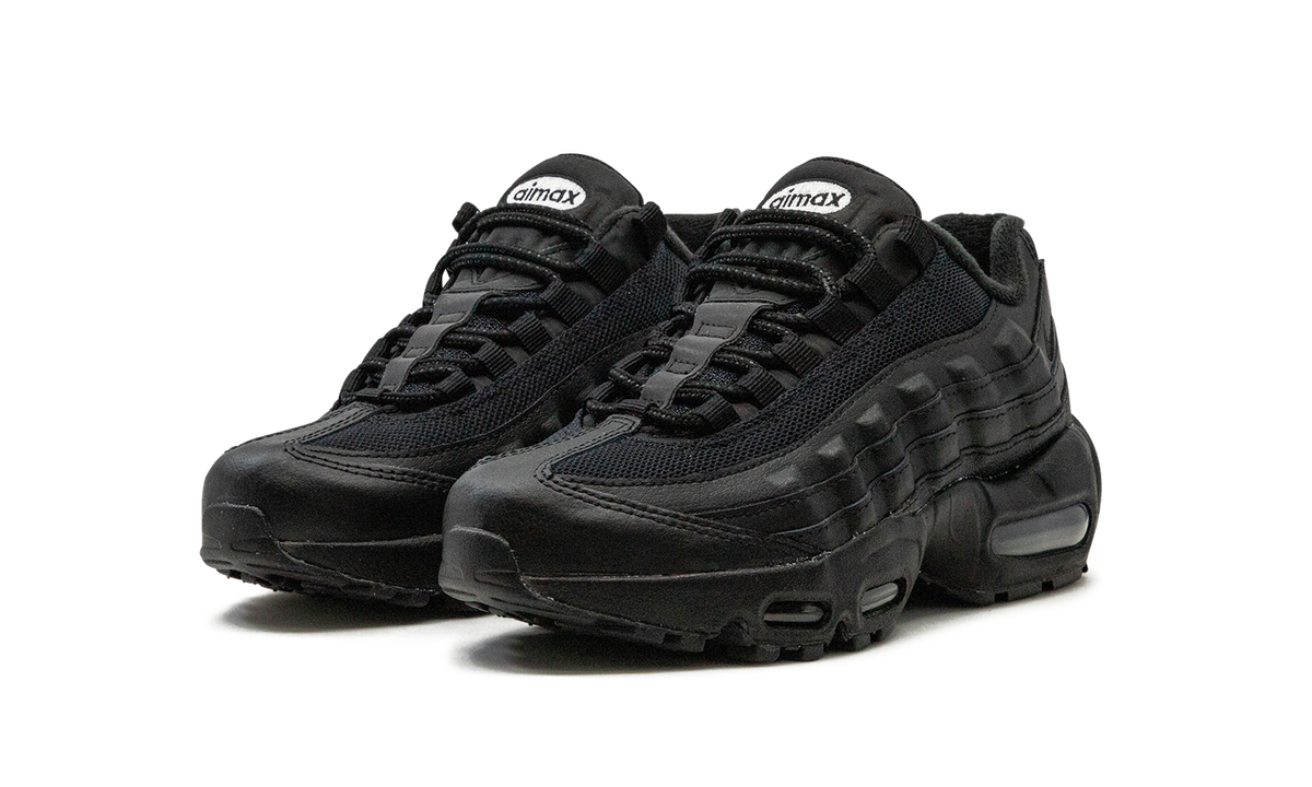 "Triple Black" Air Max 95 Recraft GS CJ3906 001 - product image from the listing.