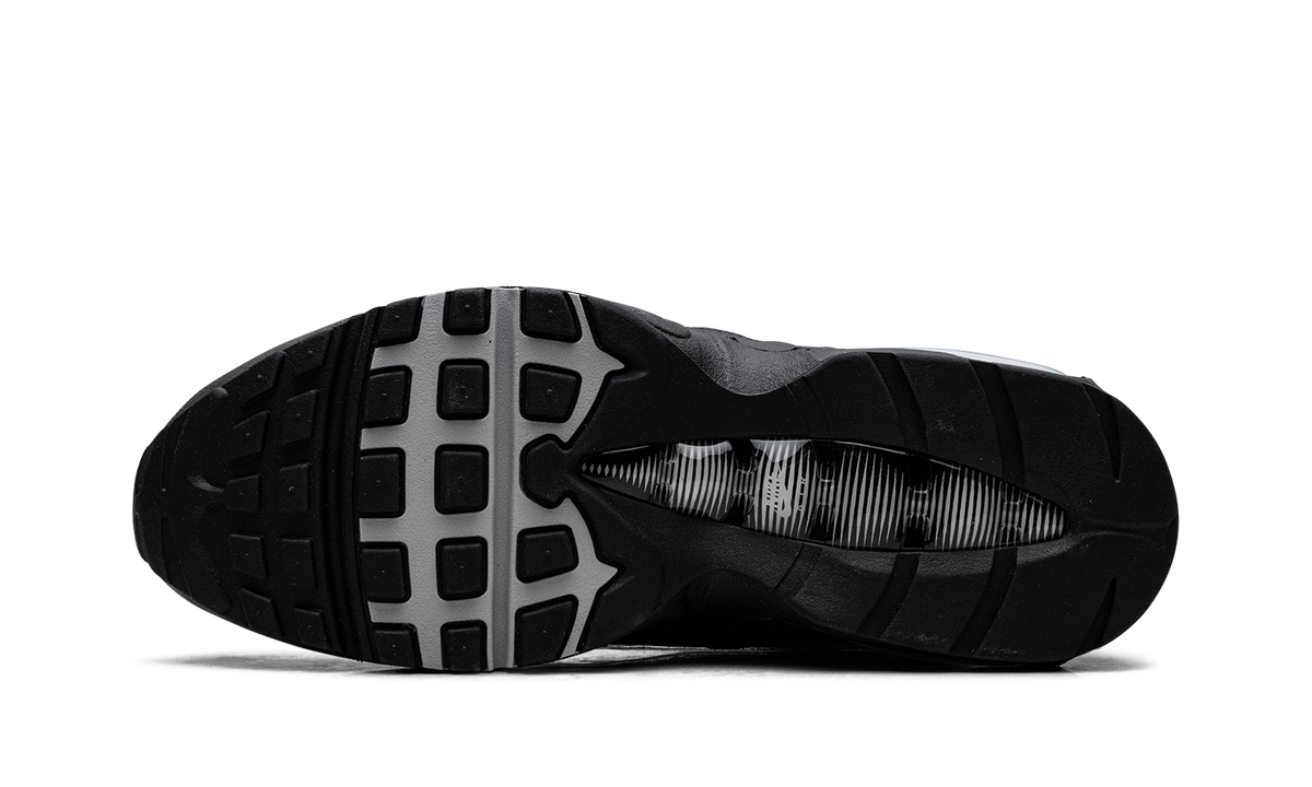 "Big Bubble - Tech Black" Air Max 95 IH7853 001 - product image from the listing.