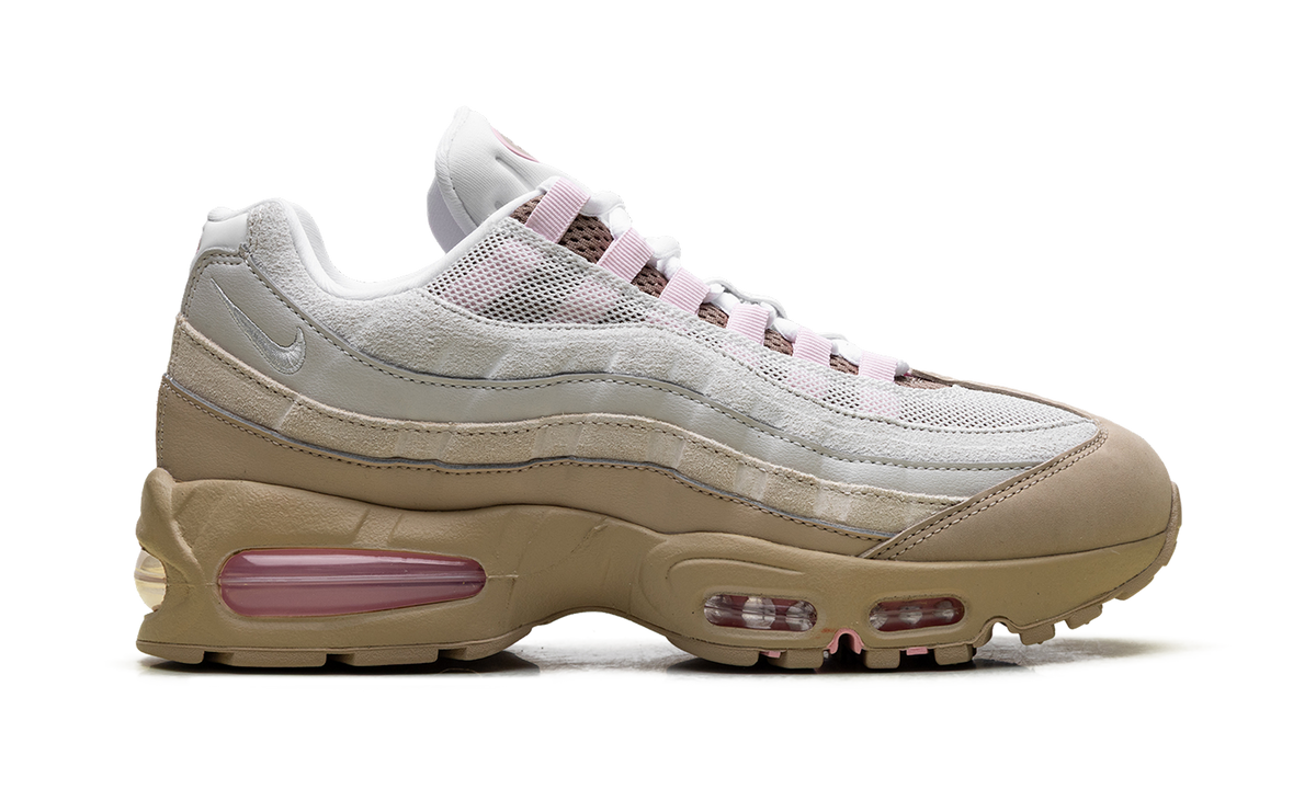 Women's Air Max 95 "Linen" IB6396 201 - product image from the listing.