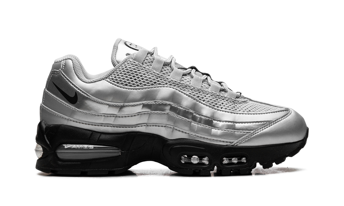 "Total 90 - Metallic Silver" Nike Air Max 95 IB6830 002 - product image from the listing.