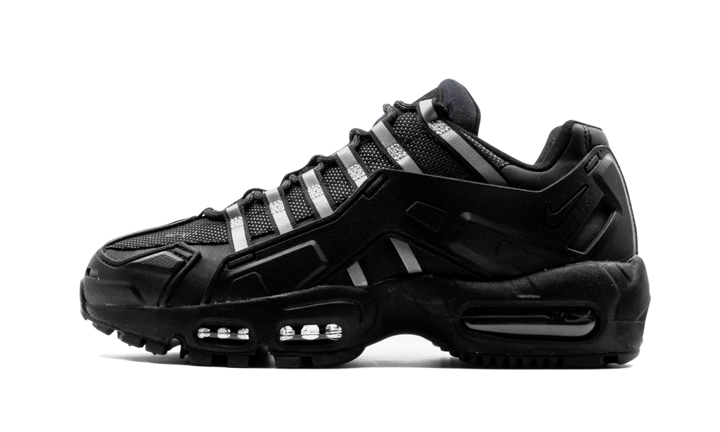 "Black / Reflective" Air Max 95 NDSTRKT CZ3591 001 - product image from the listing.
