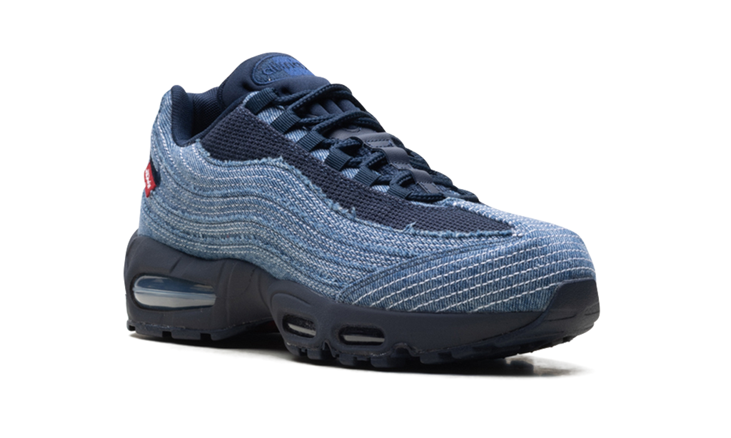 "Levi's Denim- Obsidian" HM4743 400 - Air Max 95 OG - product image from the listing.