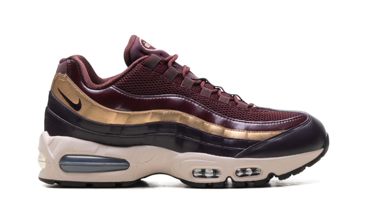 Women's Air Max 95 SE "Big Bubble Burgundy Crush" IB6398 600 - product image from the listing.