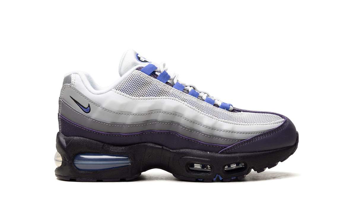 "Photon Dust / Sapphire Raisin" Air Max 95 GS II4130 017 - product image from the listing.