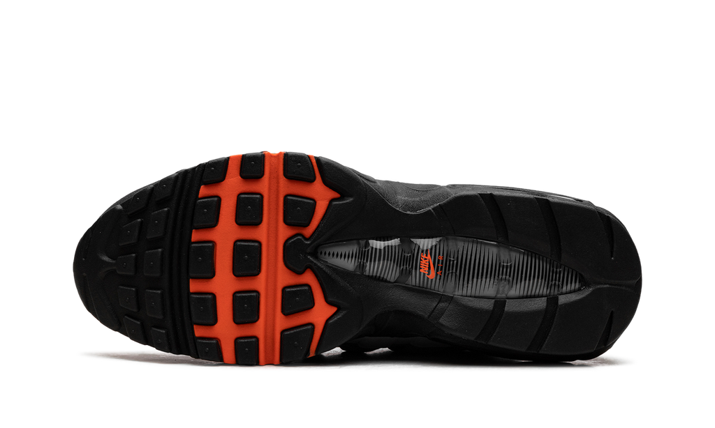 "Black Hyper Crimson" AIr Max 95 FV4710 002 - product image from the listing.
