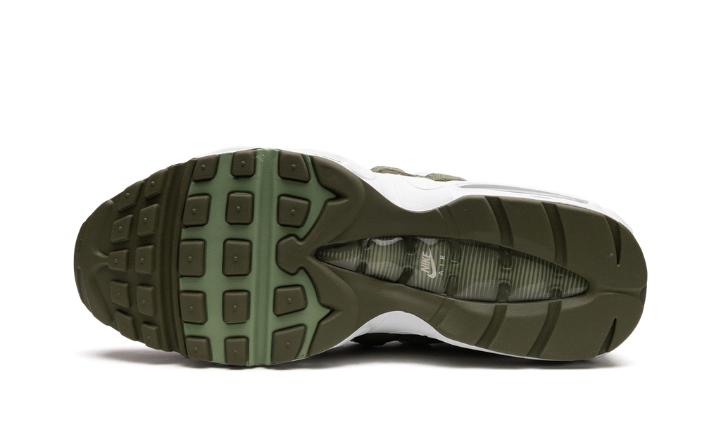 "Oil Green" Air Max 95 FD0780 100 - product image from the listing.