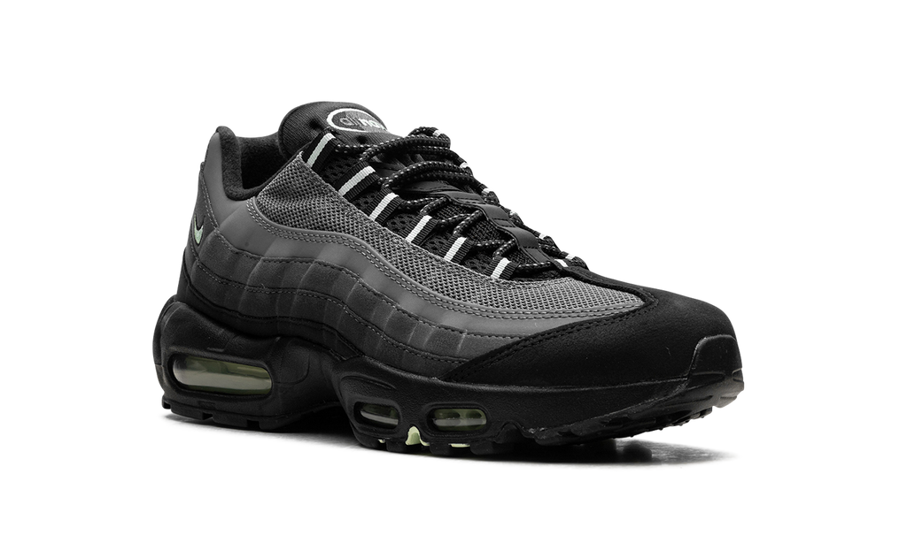 "Vapor Green" Air Max 95 HM0622 001 - product image from the listing.