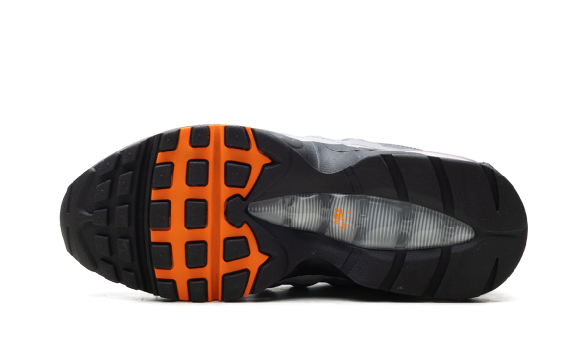 "Big Bubble Black Total Orange" Air Max 95 IV5767 002 - product image from the listing.