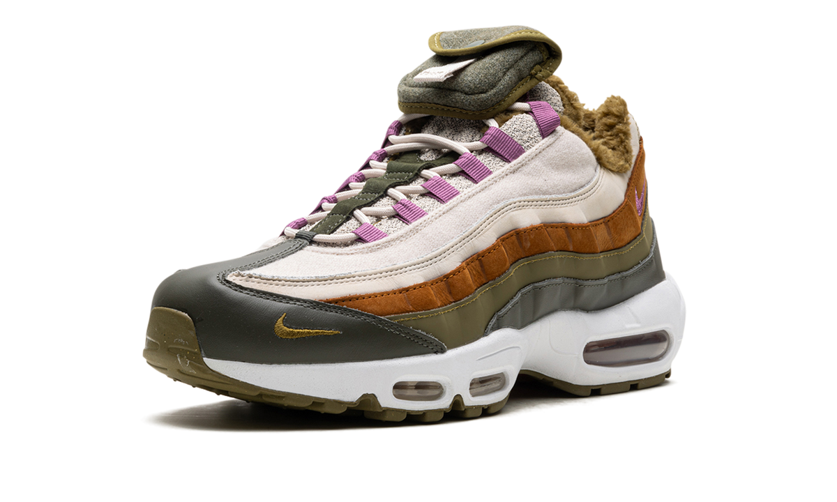 "N7" Air Max 95 DX5935 300 - product image from the listing.