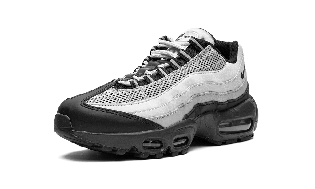 Women's AIR MAX 95 LX "Reflective Safari" DV5581 001 - product image from the listing.
