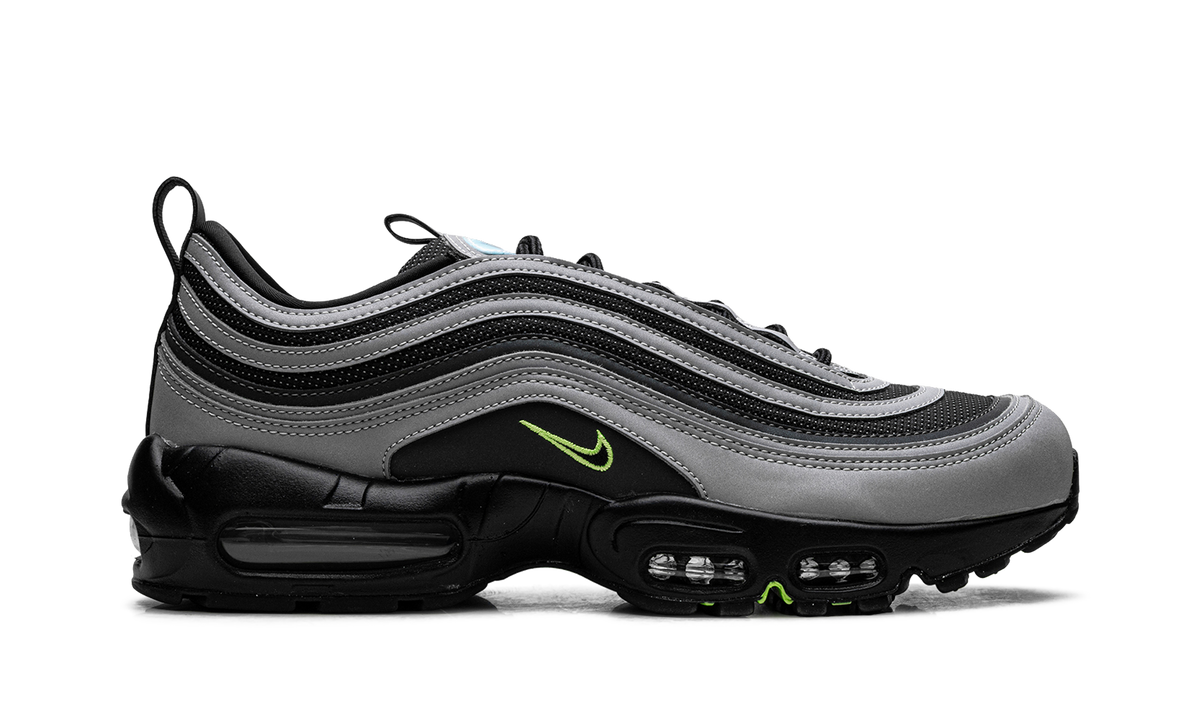 "Ducks of a Feather Lightning" Air Max 95/97 IM2174 001 - product image from the listing.