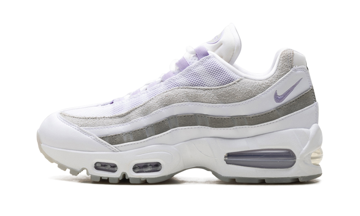 Women's Air Max 95 OG "Big Bubble Hydrangeas" IB6396 100 - product image from the listing.
