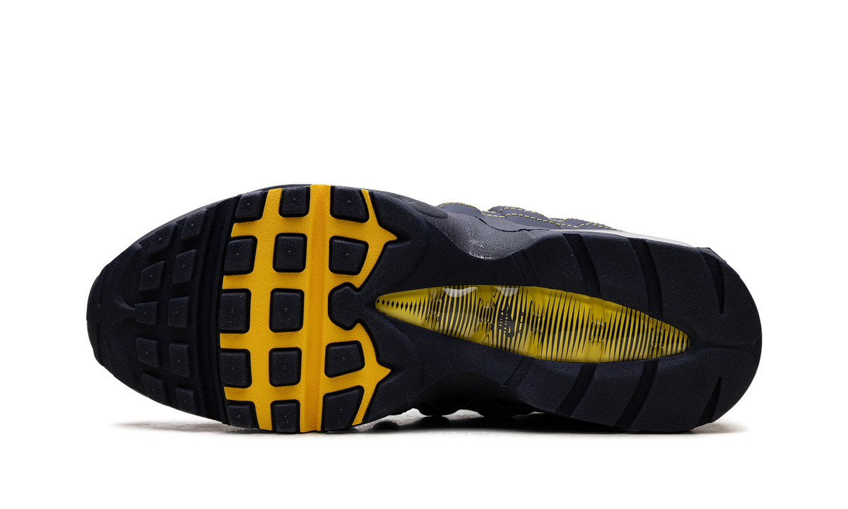 "Michigan" Air Max 95 IB7936 400 - product image from the listing.
