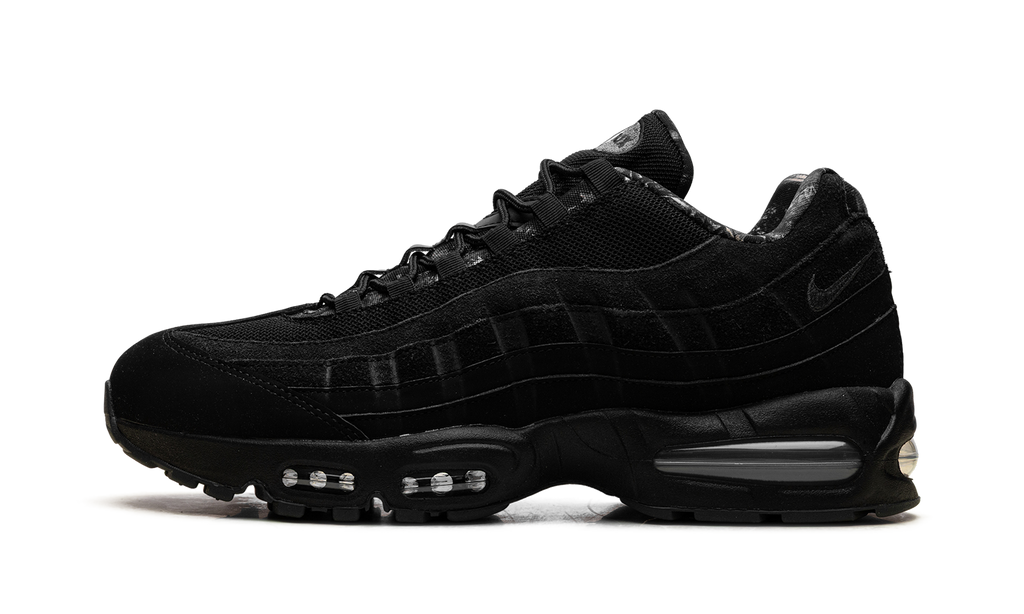 "Big Bubble Black Realtree Edge Camo" Air Max 95 IQ0302 010 - product image from the listing.