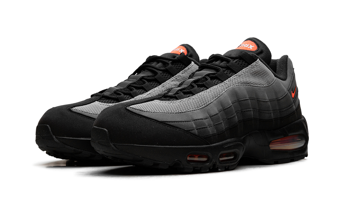 "Big Bubble Bright Crimson" Air Max 95 OG IH4457 002 - product image from the listing.