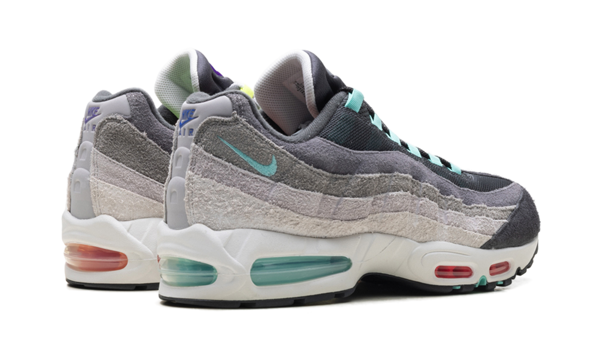 "Greedy" AIR MAX 95 BIG BUBBLE PREMIUM IU2636 300 - product image from the listing.